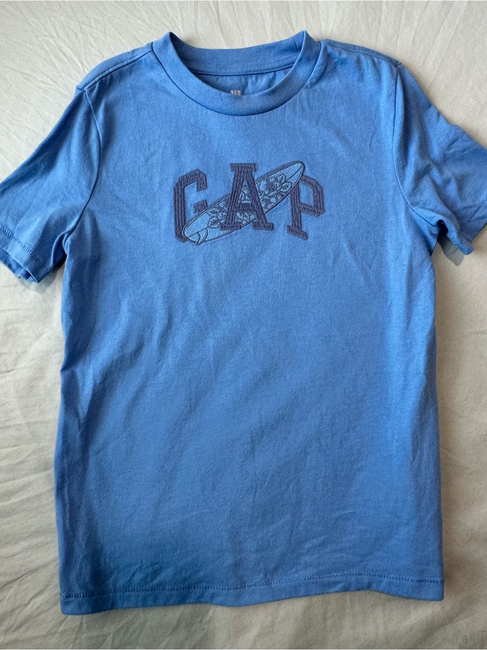 Gap Kids Embroidered Surfboard Logo T-Shirt | Size S | Blue